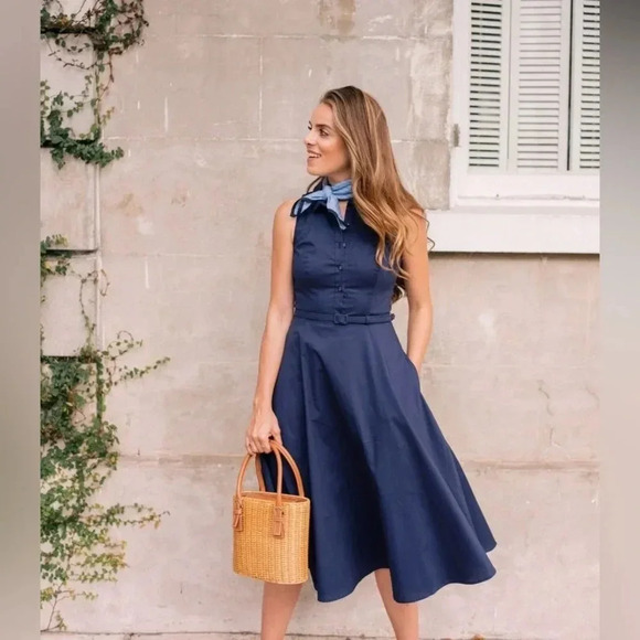 Gal Meets Glam Dresses & Skirts - Gal Meets Glam || Women’s Navy Poplin Midi Dress Size 2